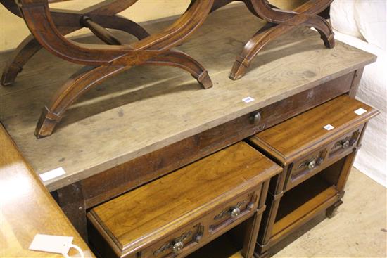 Small oak French farmhouse table(-)